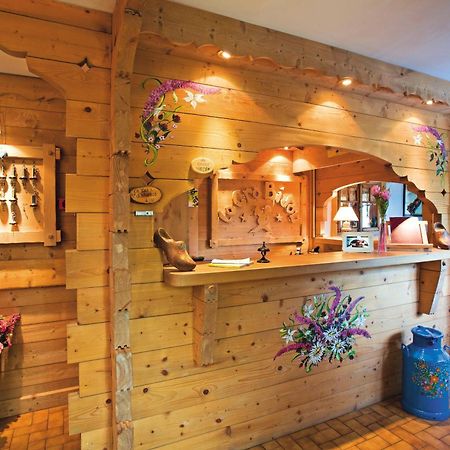 Le Cro-Bidou Hotel Берне Екстериор снимка