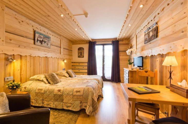 Le Cro-Bidou Hotel Берне Екстериор снимка