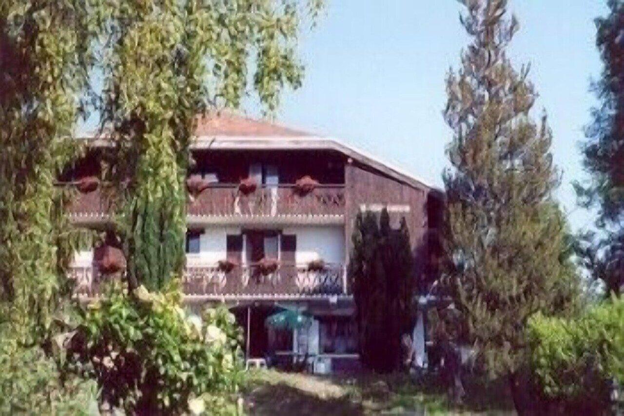 Le Cro-Bidou Hotel Берне Екстериор снимка