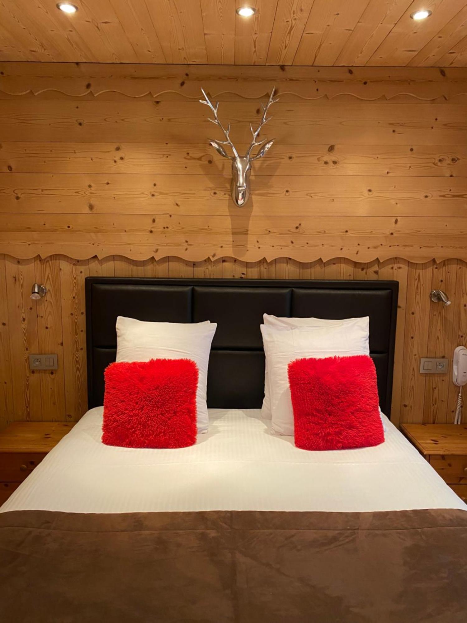 Le Cro-Bidou Hotel Берне Екстериор снимка