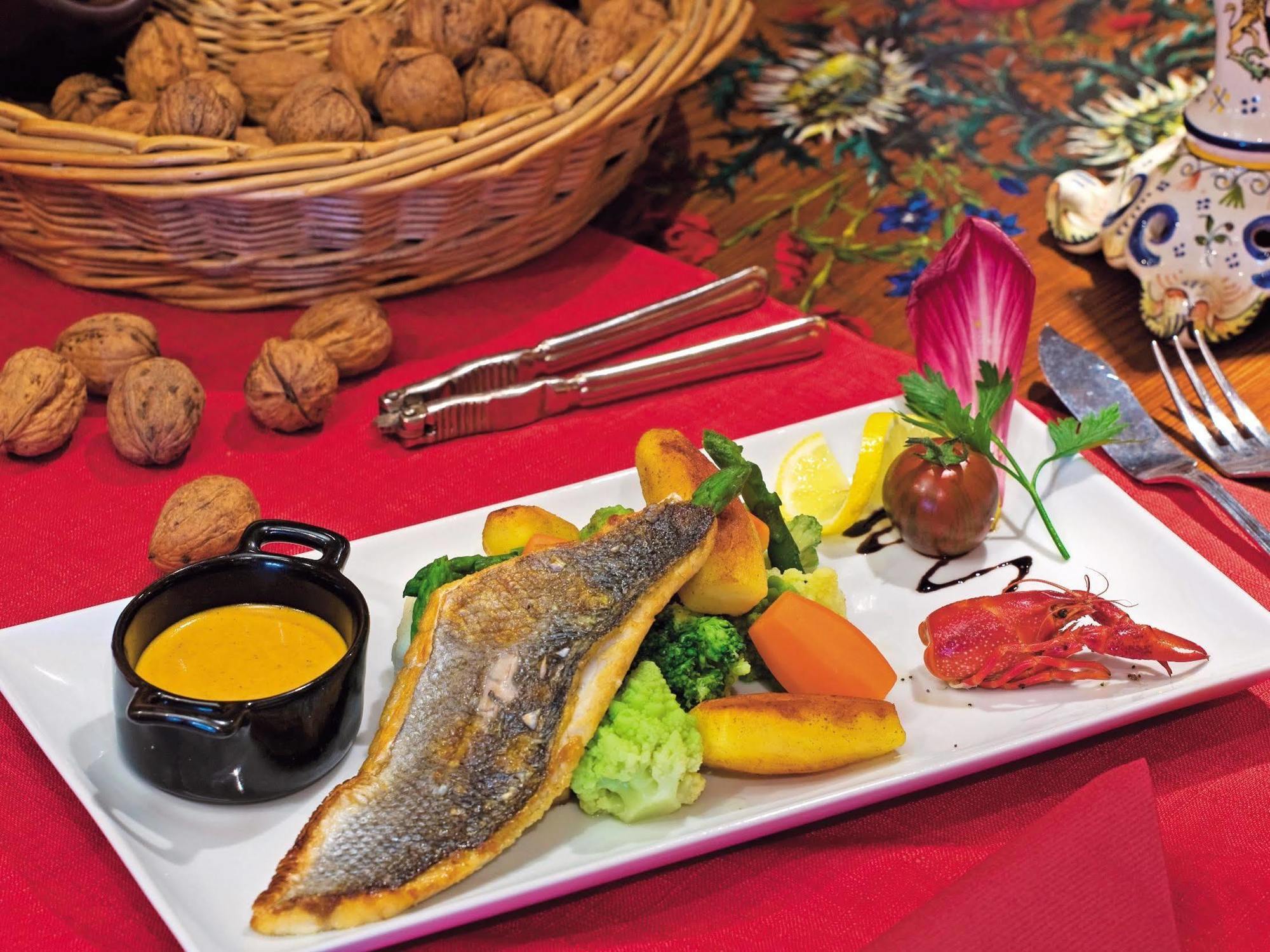 Le Cro-Bidou Hotel Берне Екстериор снимка